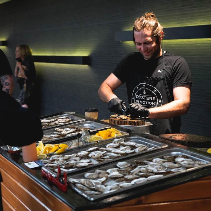 Oyster caterer Montreal