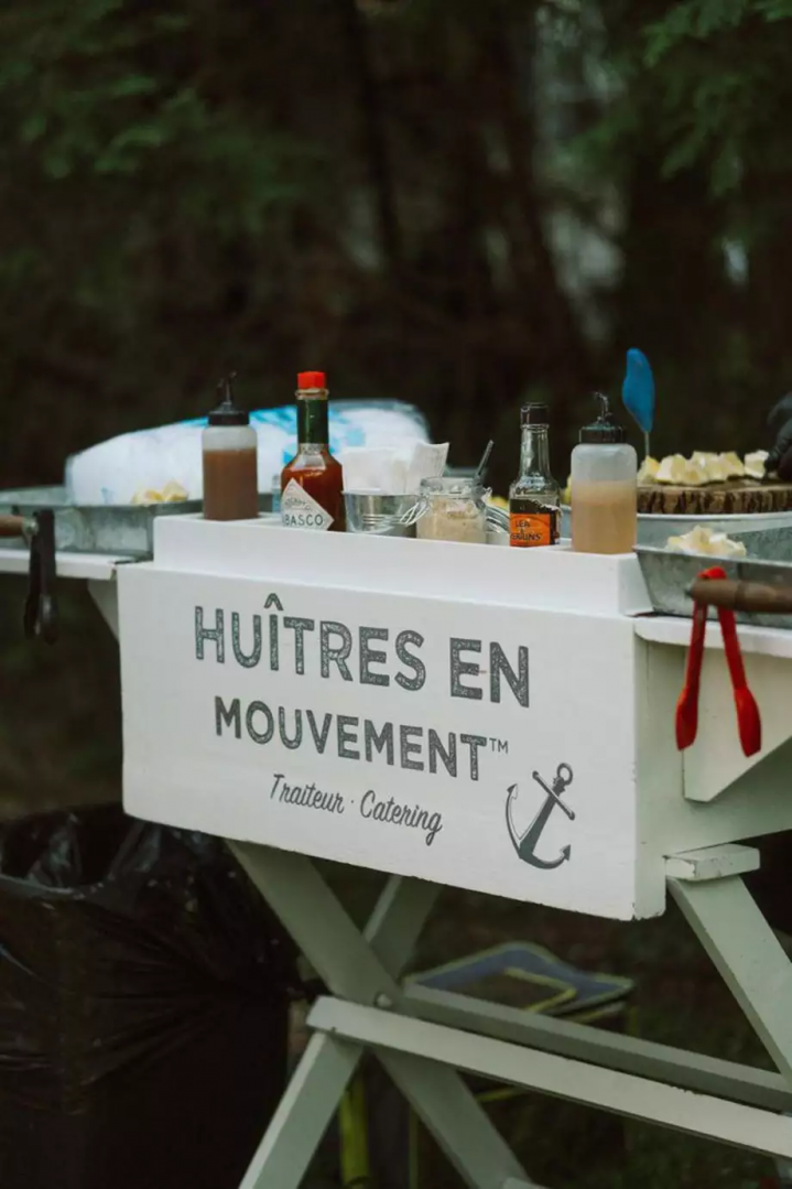 Huîtres en mouvement   AGCCND62Y4   Bar à huitres 2