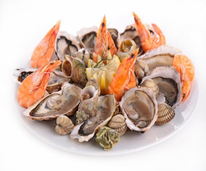 Traiteur fruits de mer, Rive-Sud<br>Animation bar à huîtres sur la Rive-Sud<br>Plateaux de fruits de mer pour vos événements sur la Rive-Sud